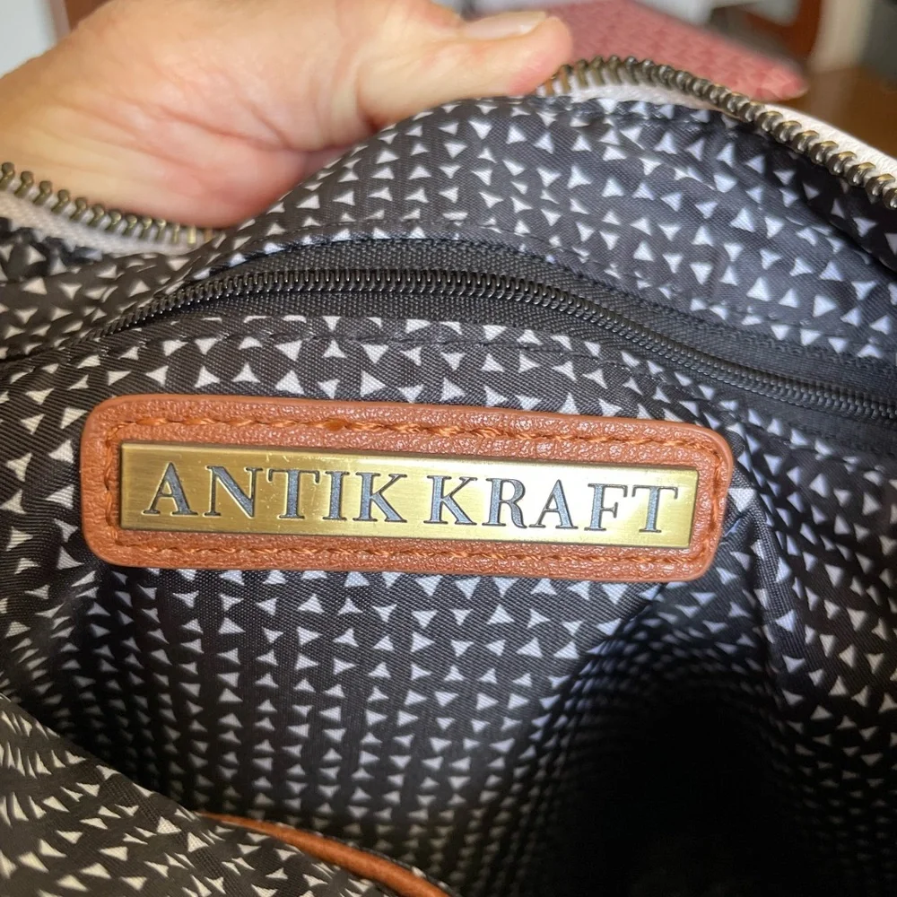 NWOT Antik Kraft Crossbody Bag